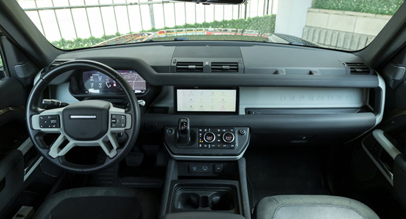 Land Rover Defender Dashboard